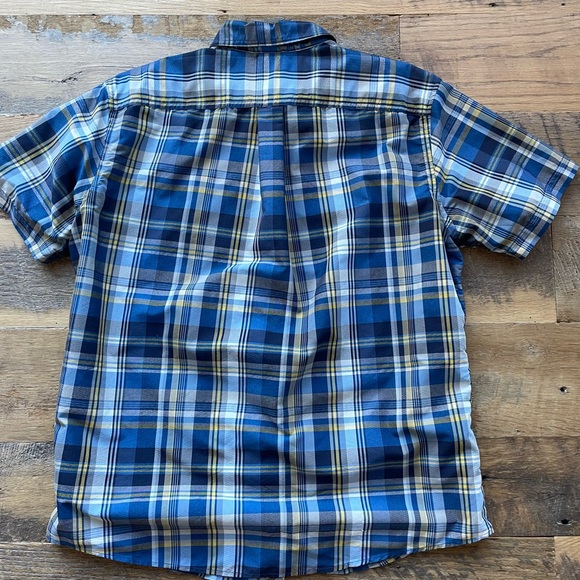 Eddie Bauer short sleeve plaid button down shirt - Picture 4 of 5
